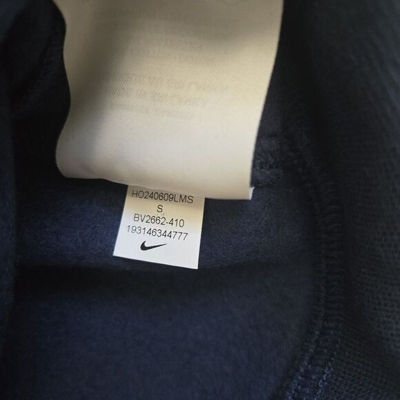 Nike Men's Club Fleece Crewneck Sweatshirt Navy Blue BV2662-410 Size Small NWT - Picture 10 of 12